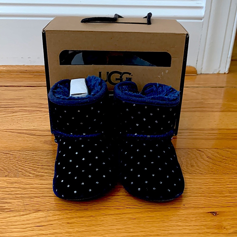Baby Uggs- Jesse Bow Star